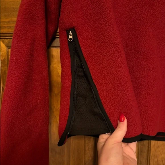 Vintage Roots Fleece - Picture 4 of 6